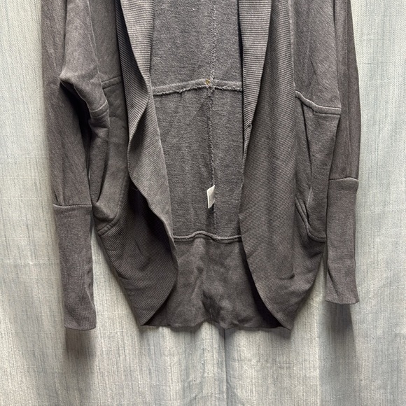 Aritzia Wilfred Gray diderot cardigan size XXS - Picture 4 of 8